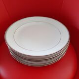6 Flat plates in Chatres porcelain on expensive