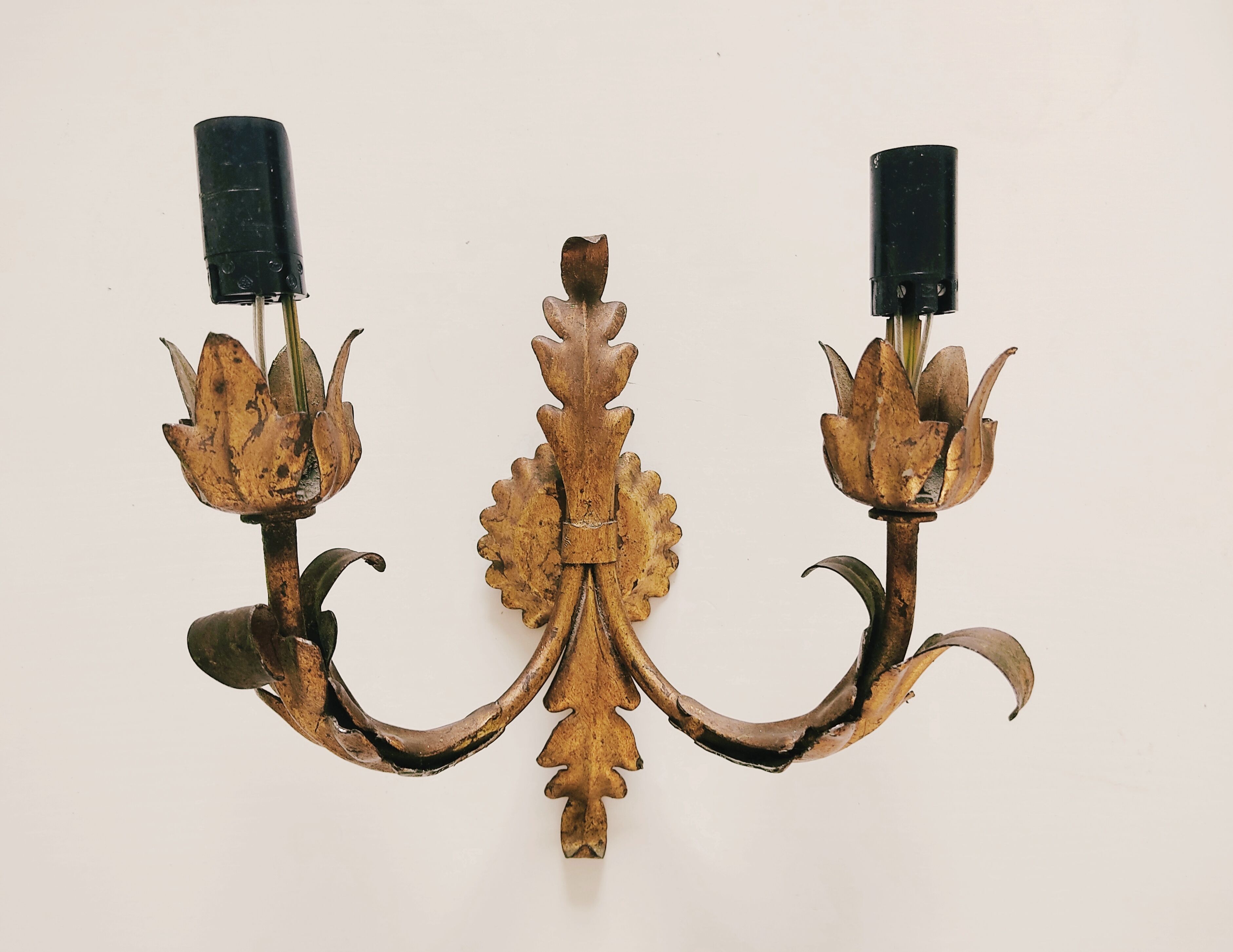 Golden Italian wall lamp