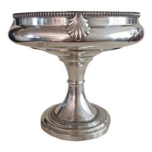 coupe sur pied en métal