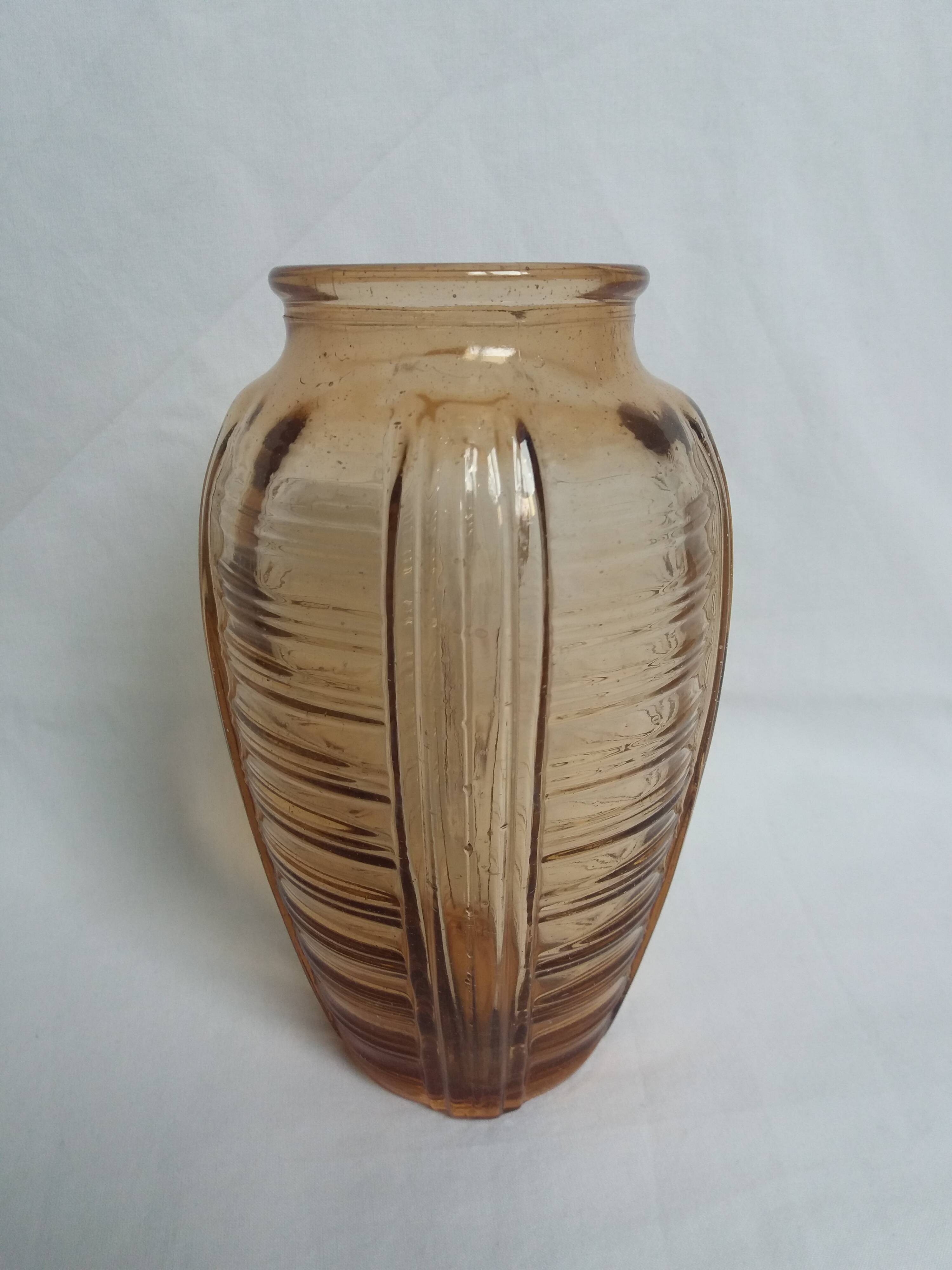 Salmon pink Art Deco vase