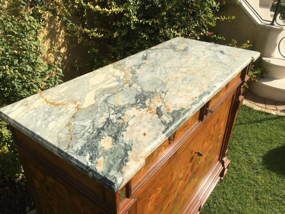 Commodity in Restaurant Style Marquetry - 19th century