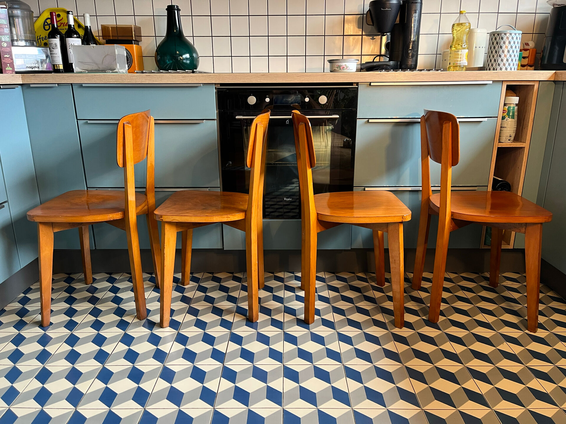 Set of 4 indestructible bistro chairs Elf
