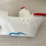 Empty boat pocket