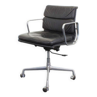 Soft Pad Office Chairs Icf Charles & Ray Eames Seats