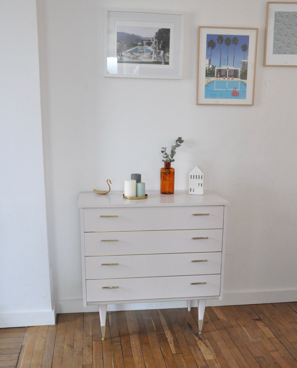 Dresser nude and gold