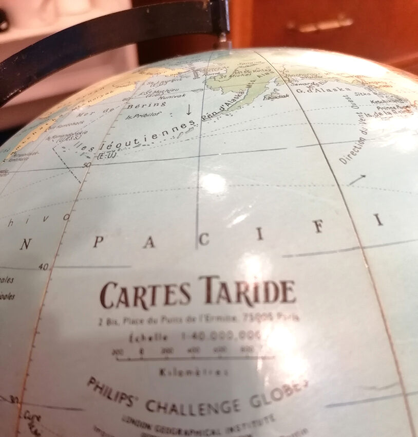 Tarride land globe, 1960