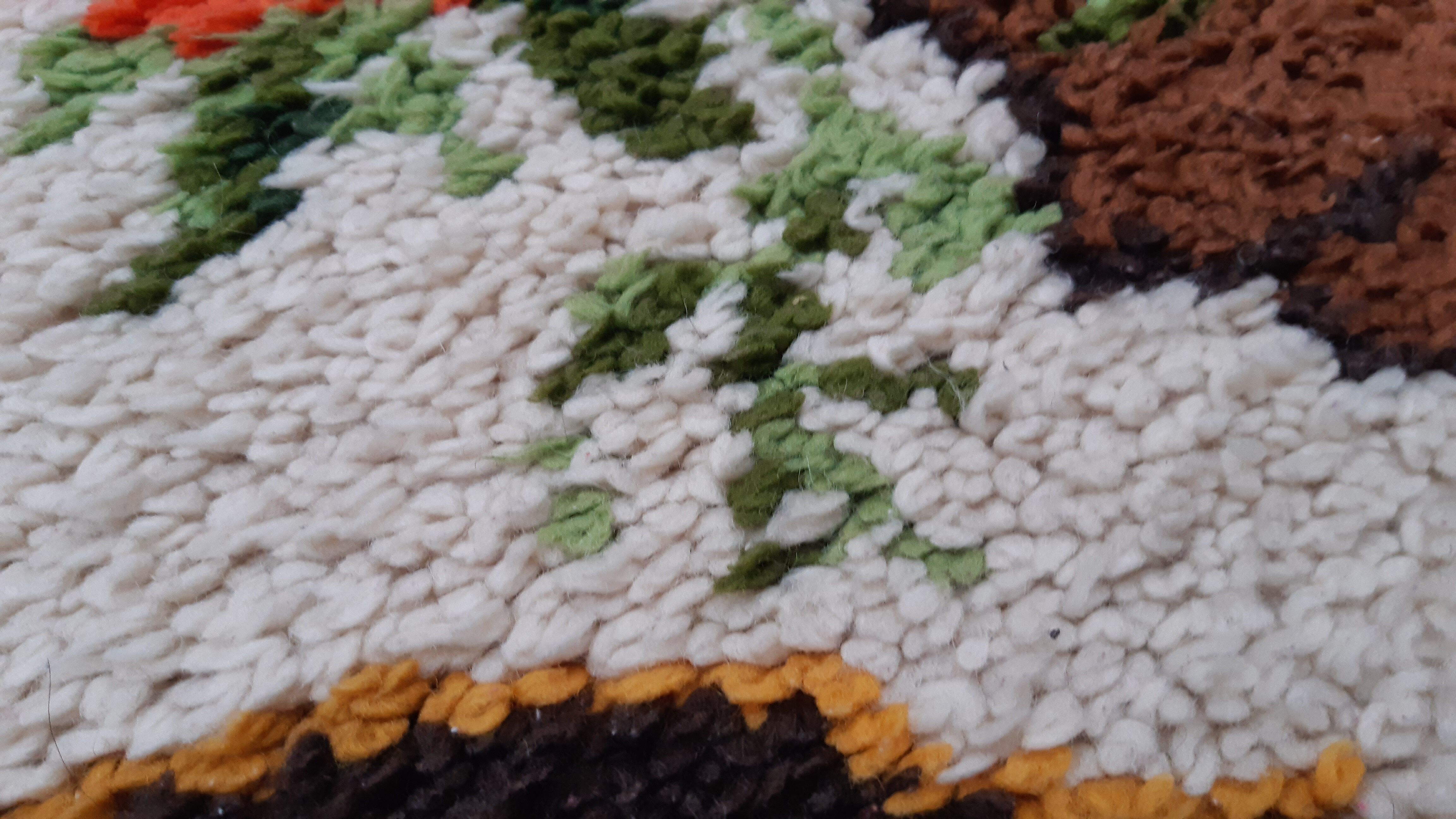 Vintage wool curly carpet floral pattern 120x69cm