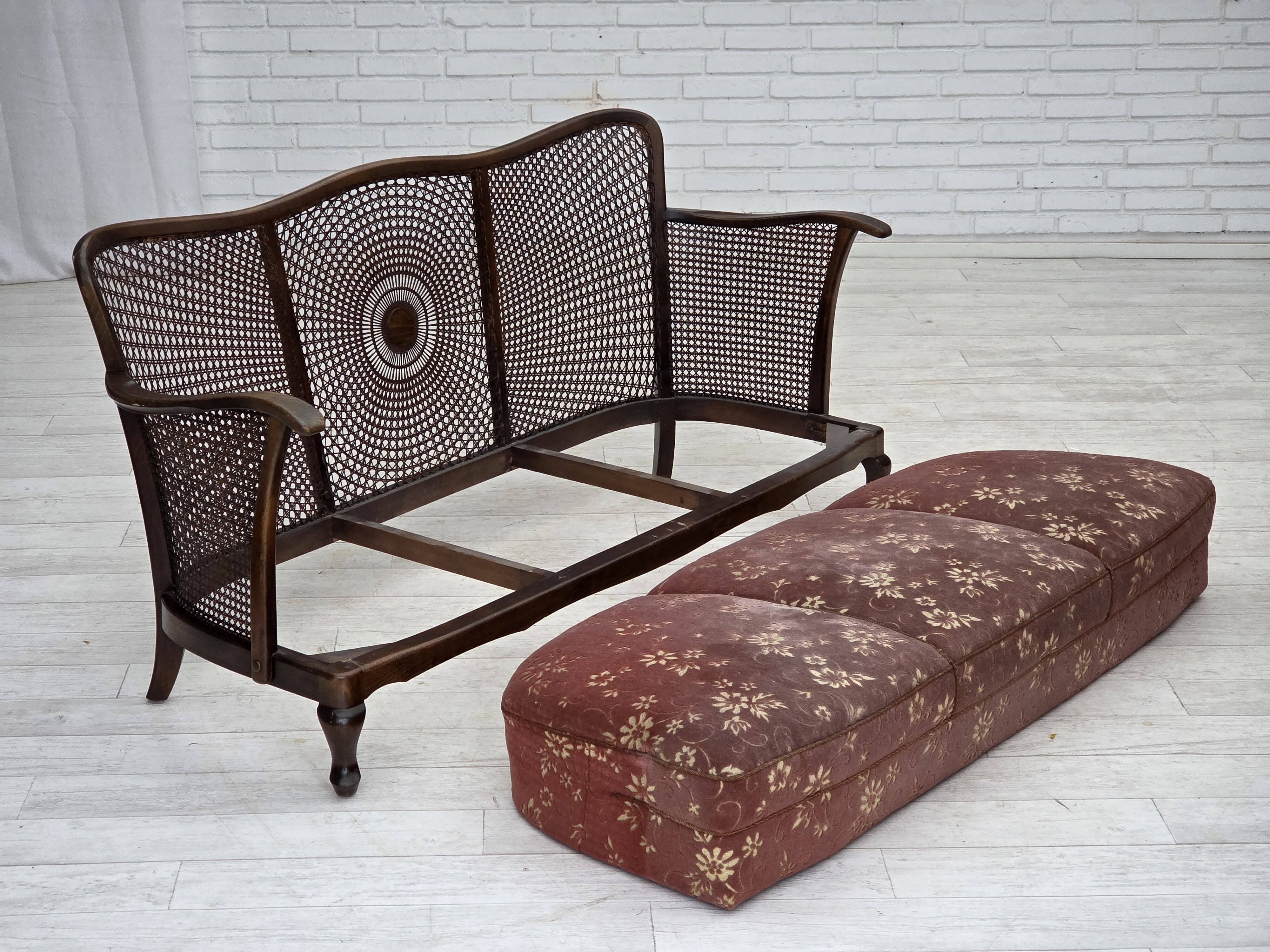 1950s, Danish 3-seater sofa, salmon/pink velour, furniture mesh.