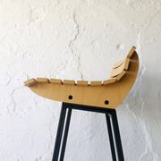 Tabouret en bois et en fer