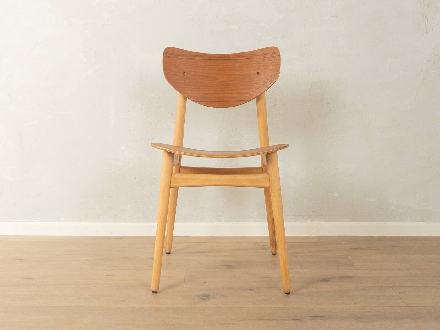 Chaises en contreplaqué des années 1950