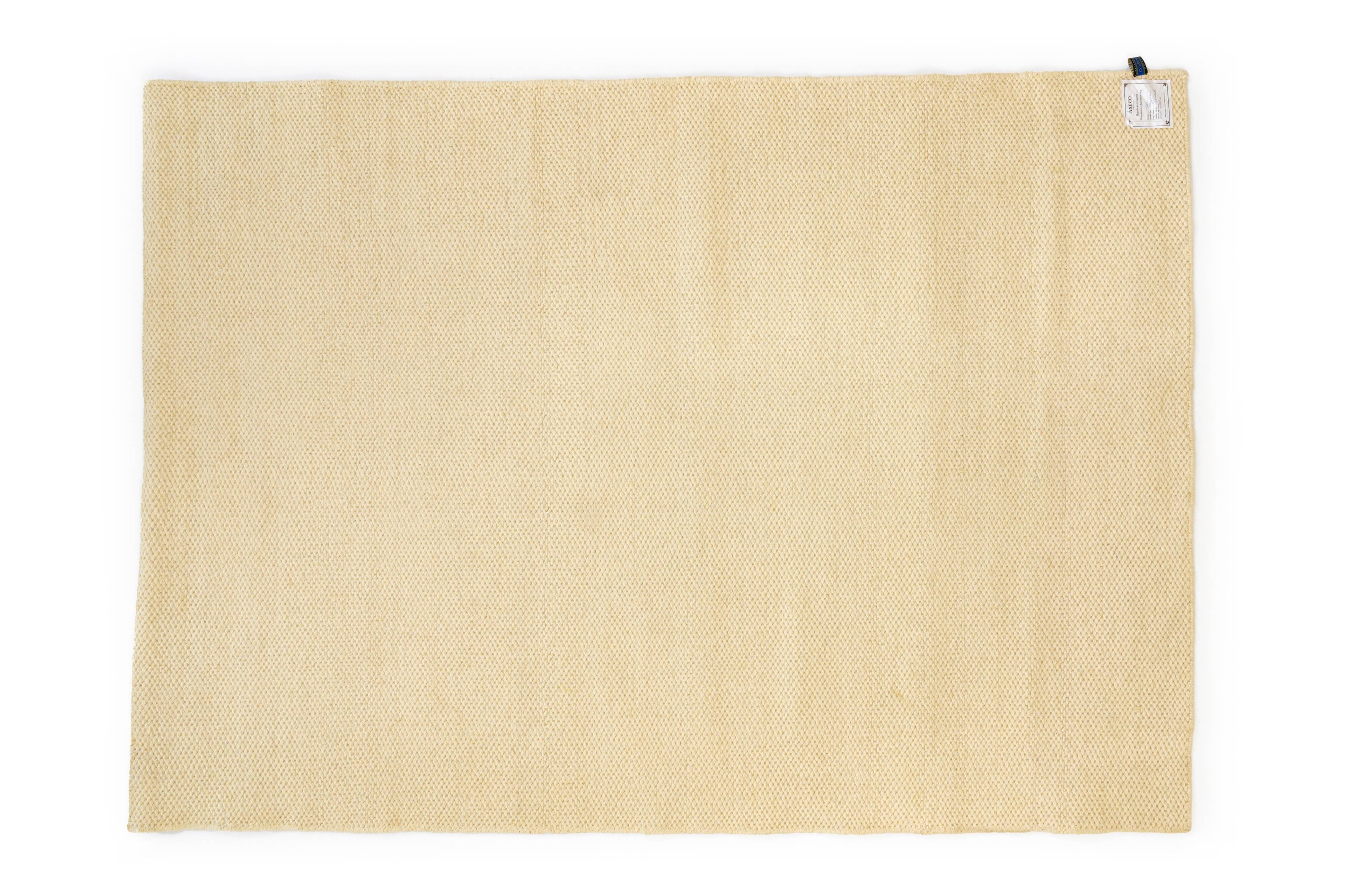 Nos scandinavian flat weave rug by axeco svenska ab. 227 x 164 cm = 89 x 65 in.