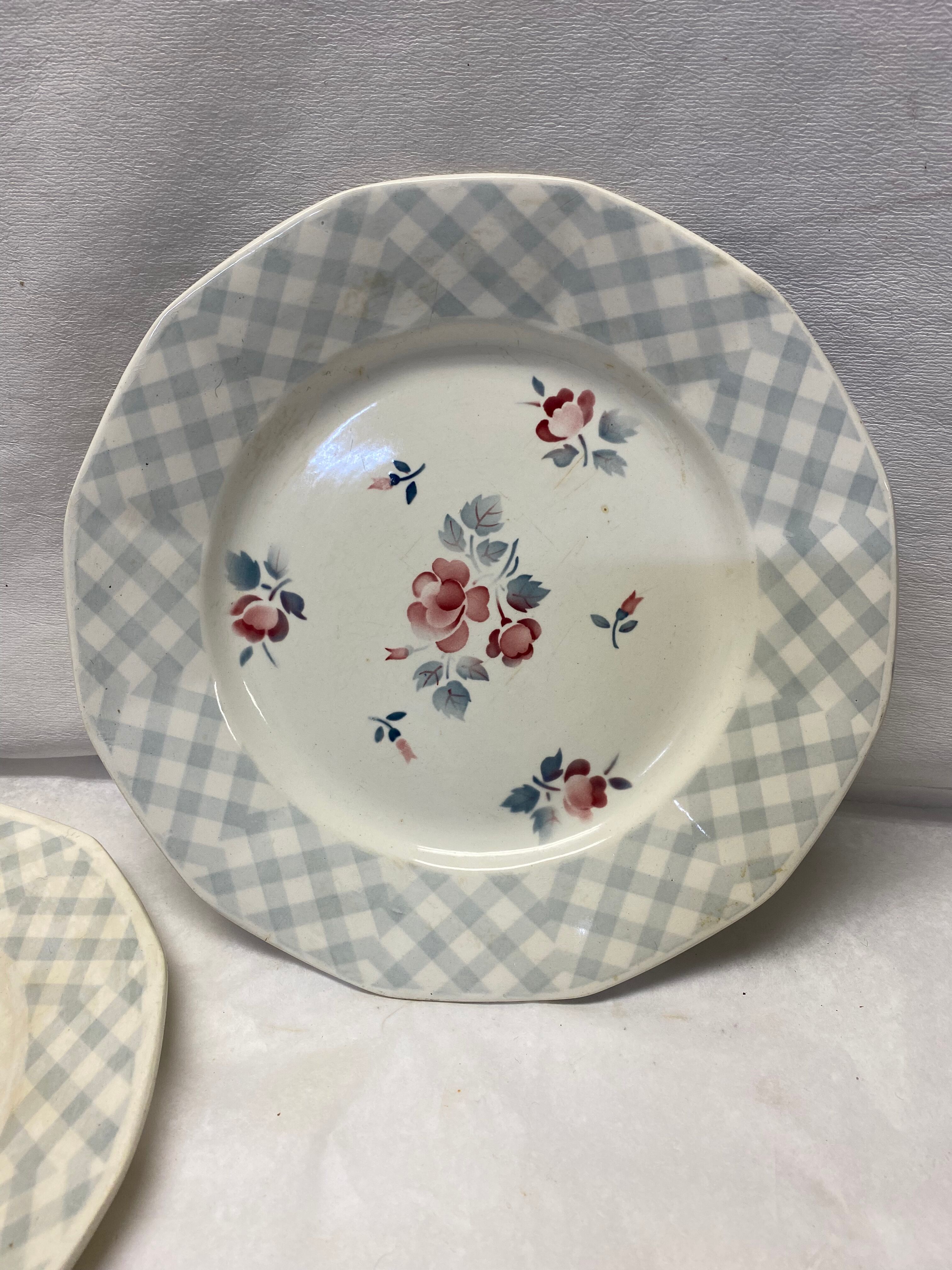 Ensemble de 4 assiettes anciennes Bastia