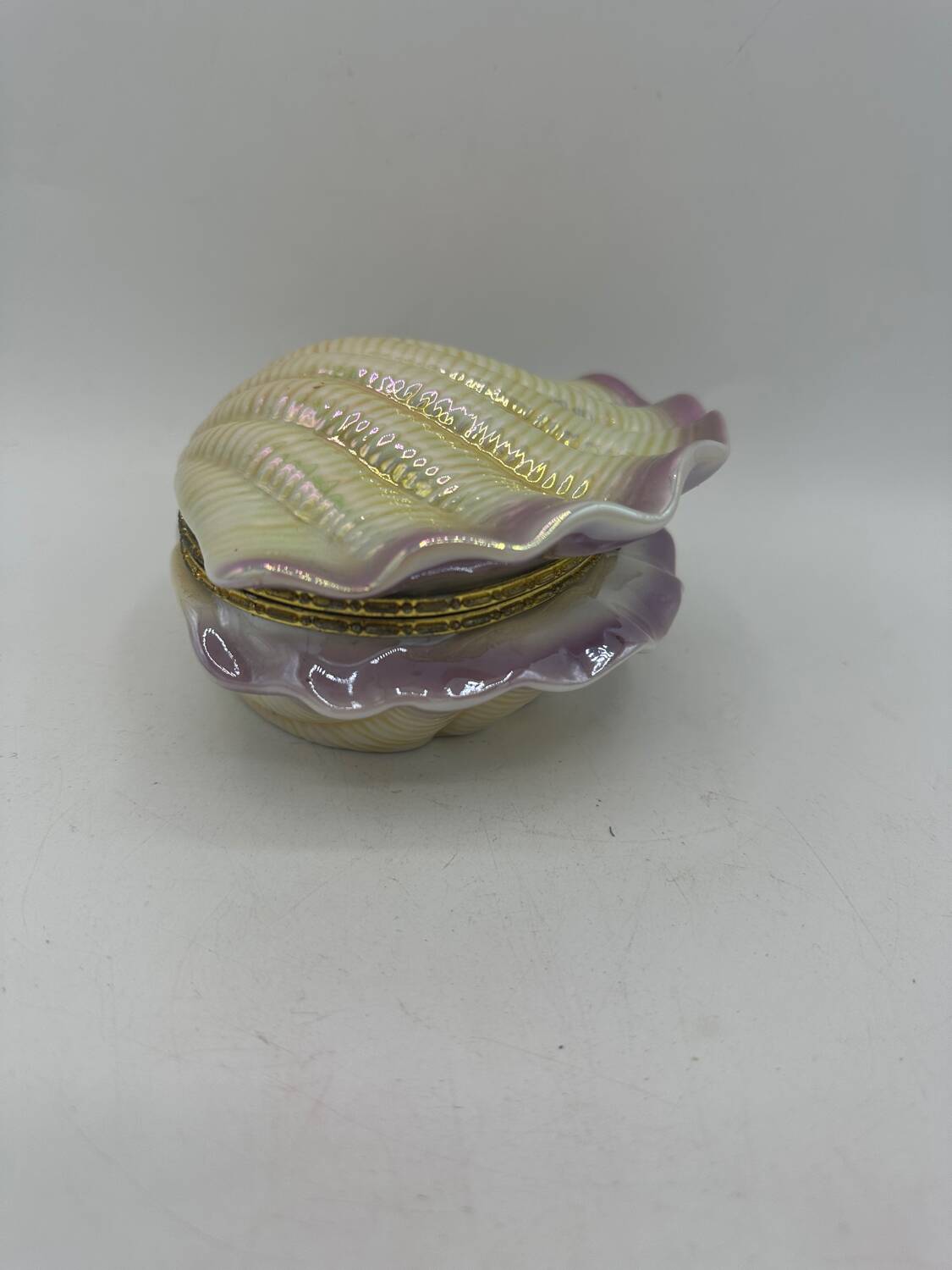 Shell jewelry box