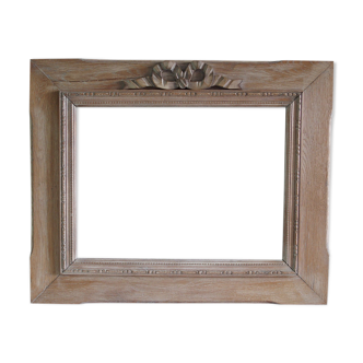 Wooden landscape frame with louis xvi-style knot