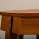 Table d'appoint octogonale en chêne de l'École de La Haye Art Déco architecturale