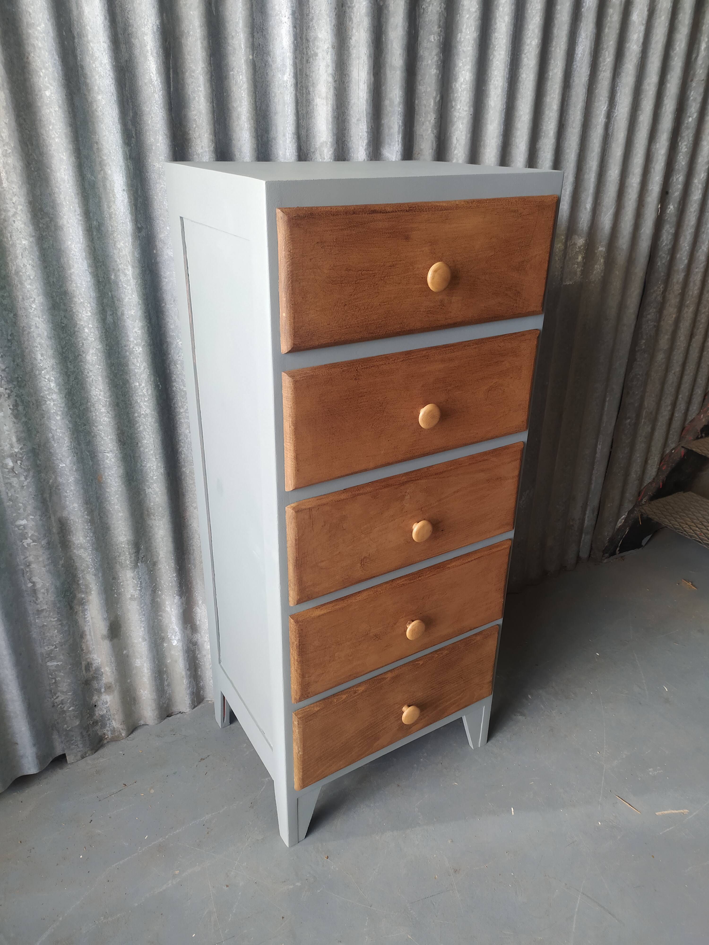 1950s dresser