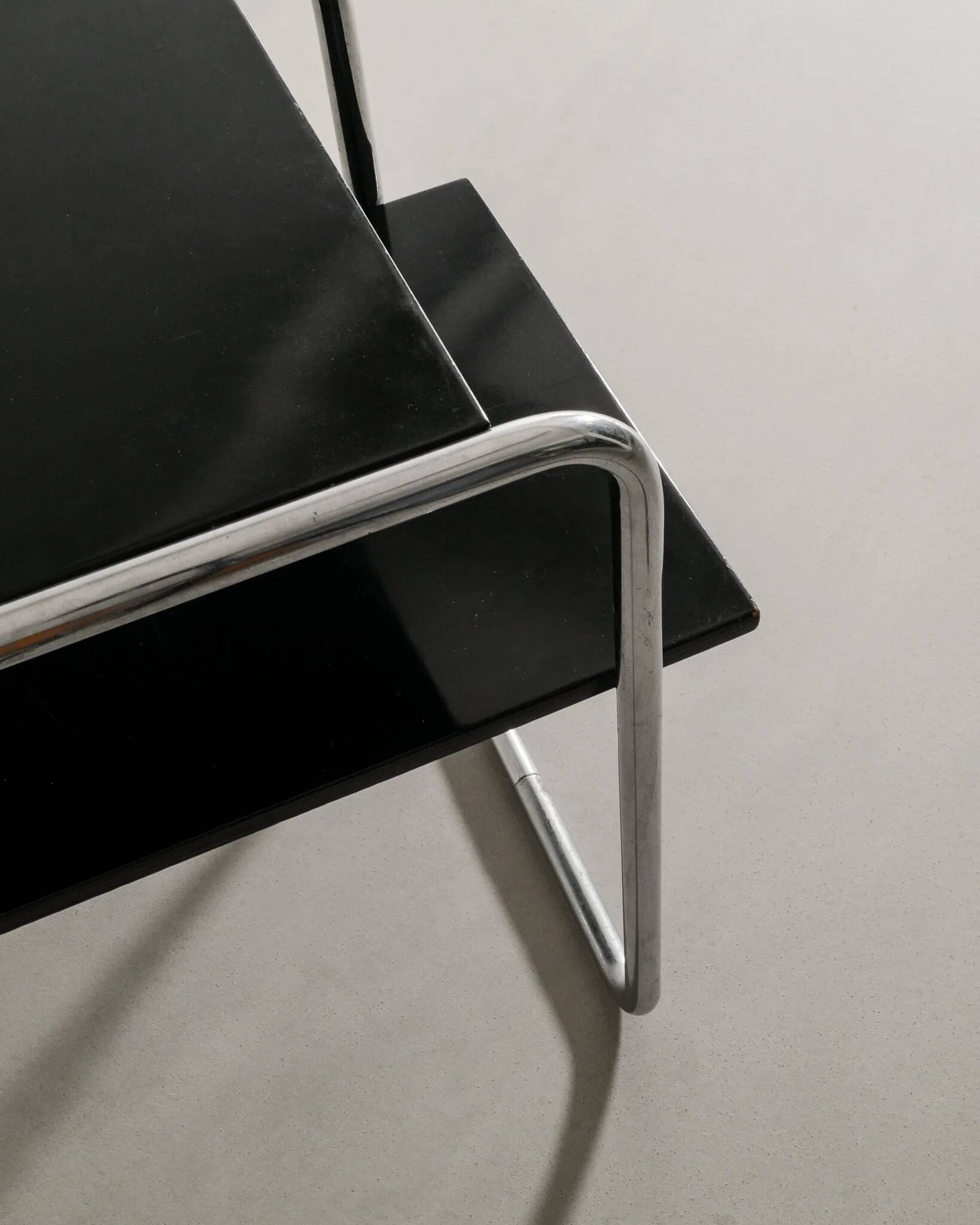 Table d'appoint vintage Bauhaus « B12 » du milieu du siècle par Marcel Breuer, années 1930
