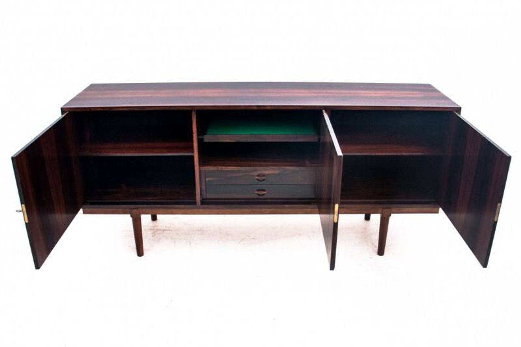 Commode en palissandre, Danemark, années 1960. Après rénovation.