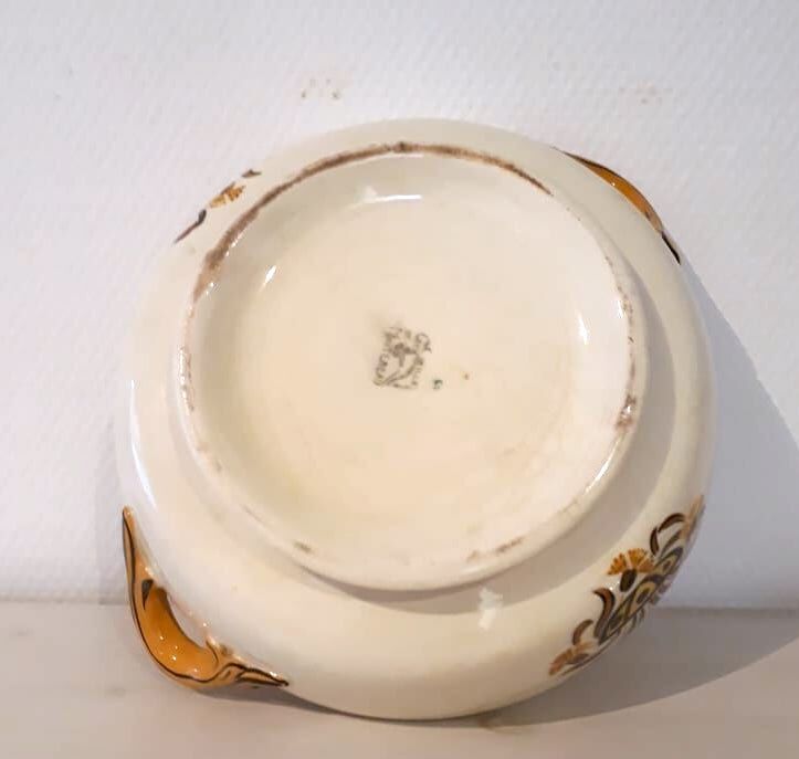 Soupière carnations faience Creil Montereau