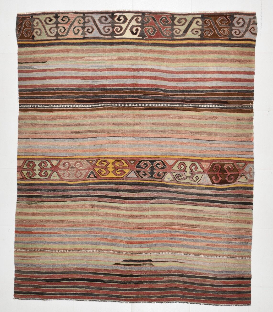 Wool on cotton kilim rug 202x166cm