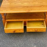 Colonial coffee table in solid pine with 2 drawers