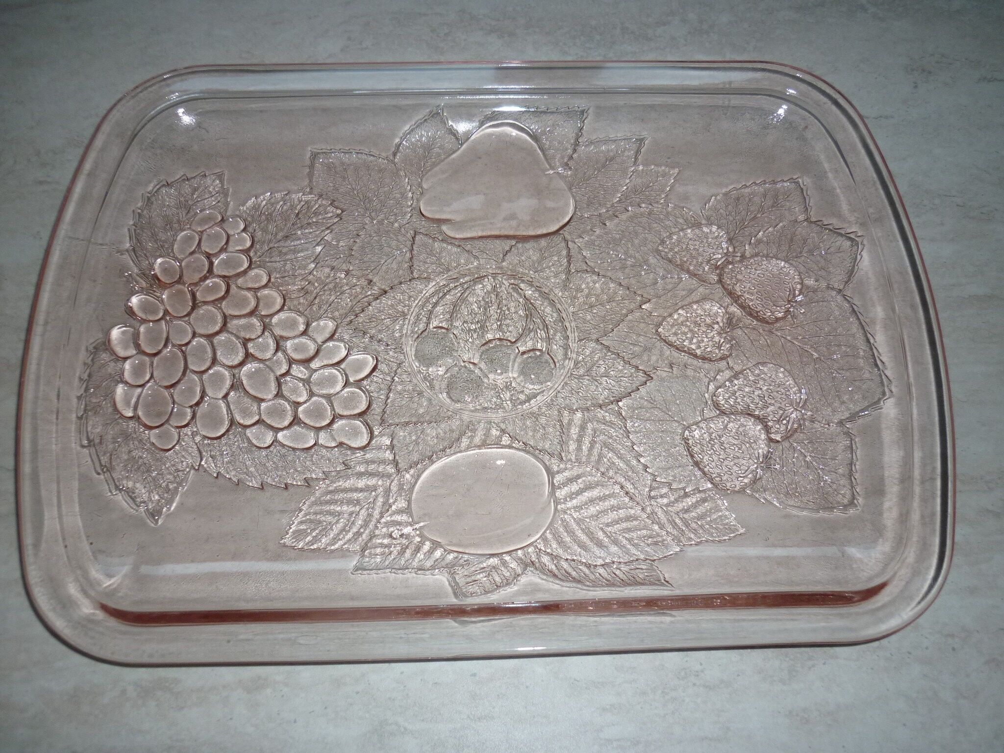 Pink glass top art deco fruits
