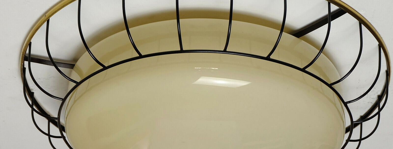 1930s to 50s glass ceiling lamp plafoniere with metal wire and brass frame