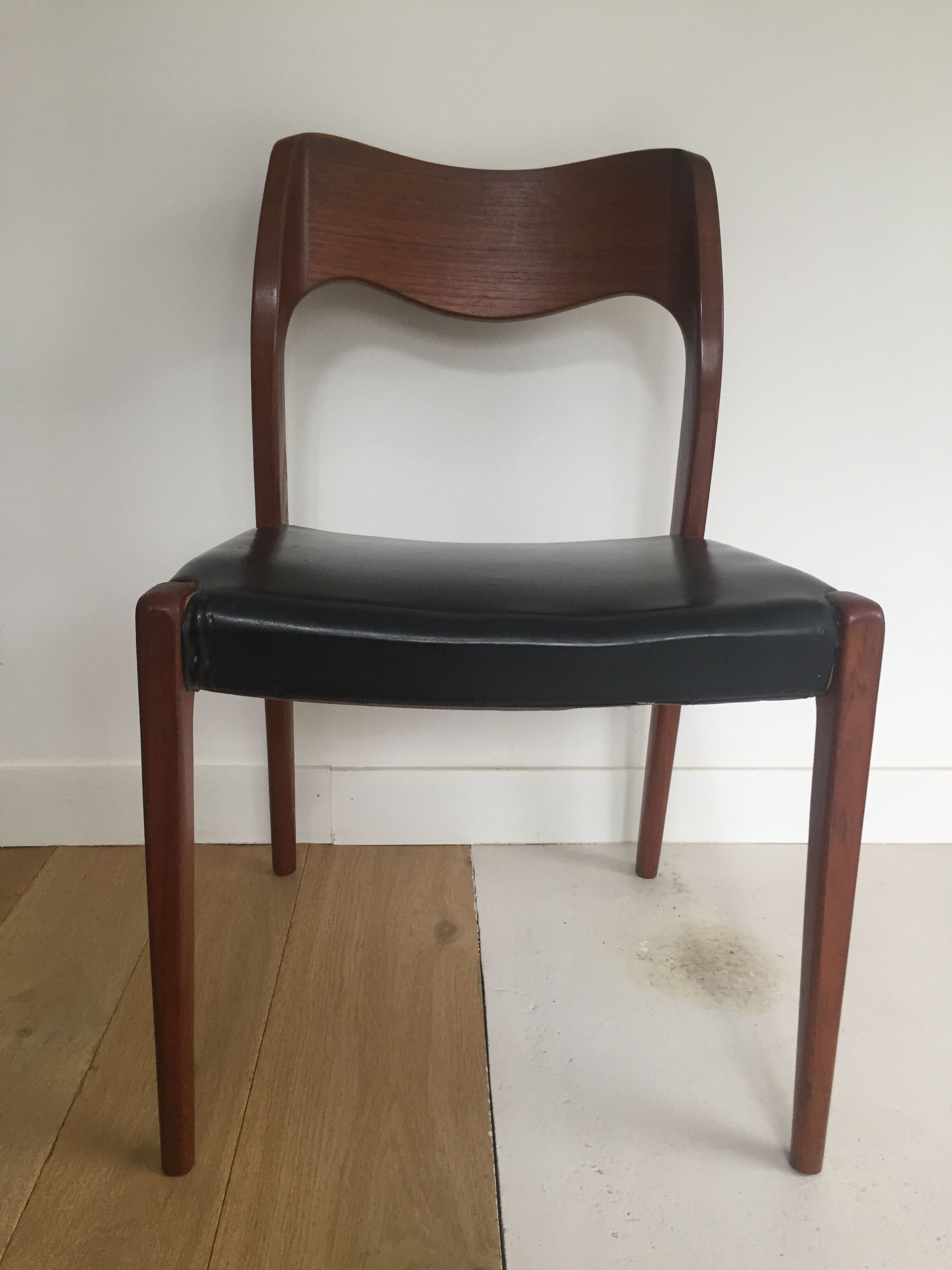 4 scandinavian  chairs  60