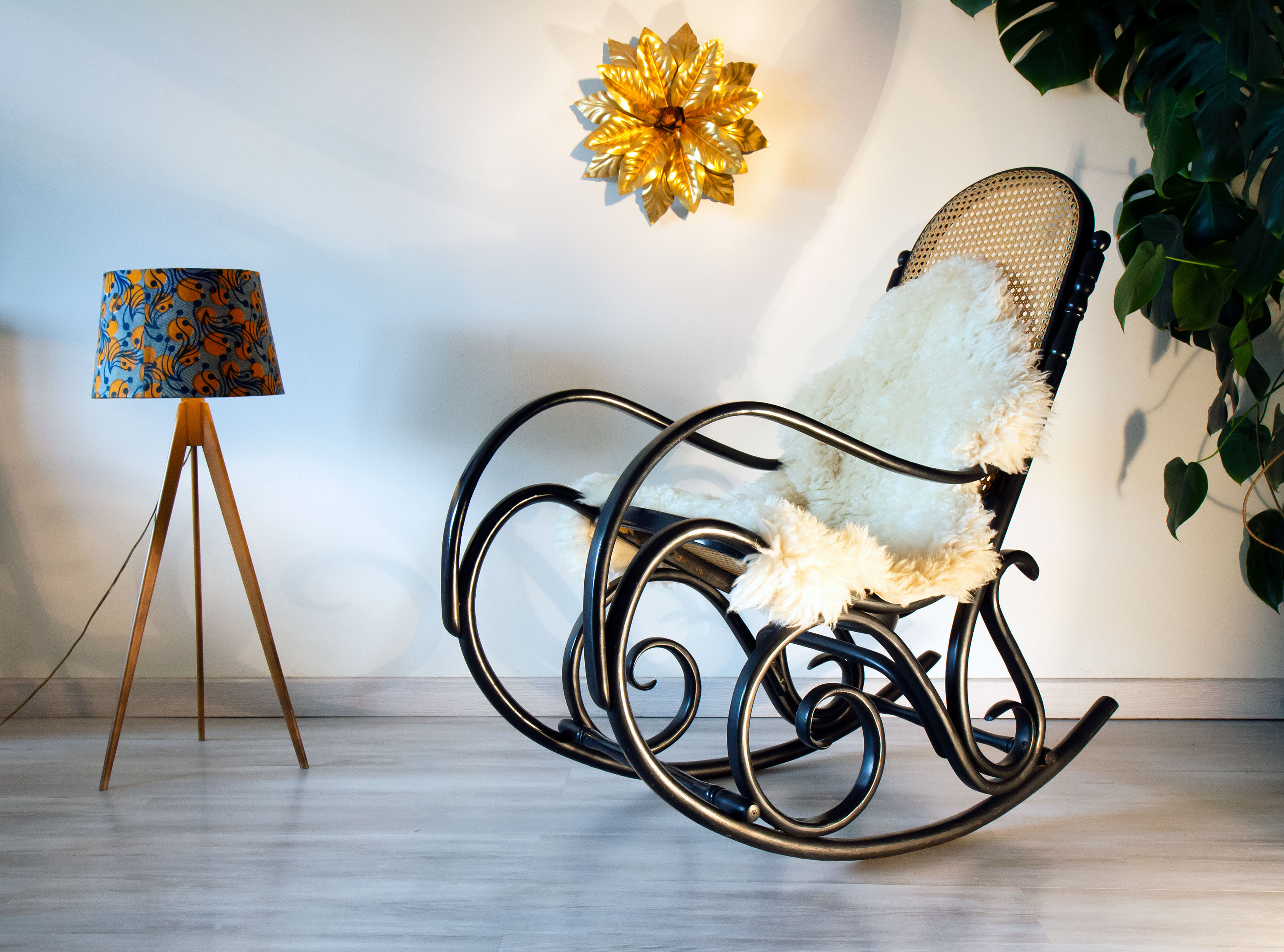 Rocking-chair black canned bentwood 1960-70