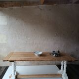 Farmhouse table