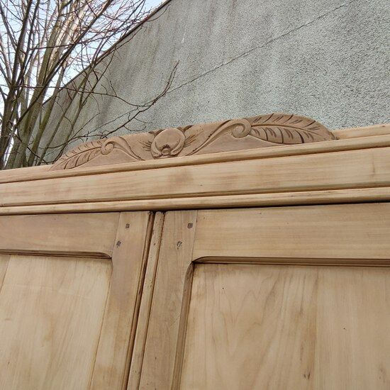 Art deco cabinet in natural wood