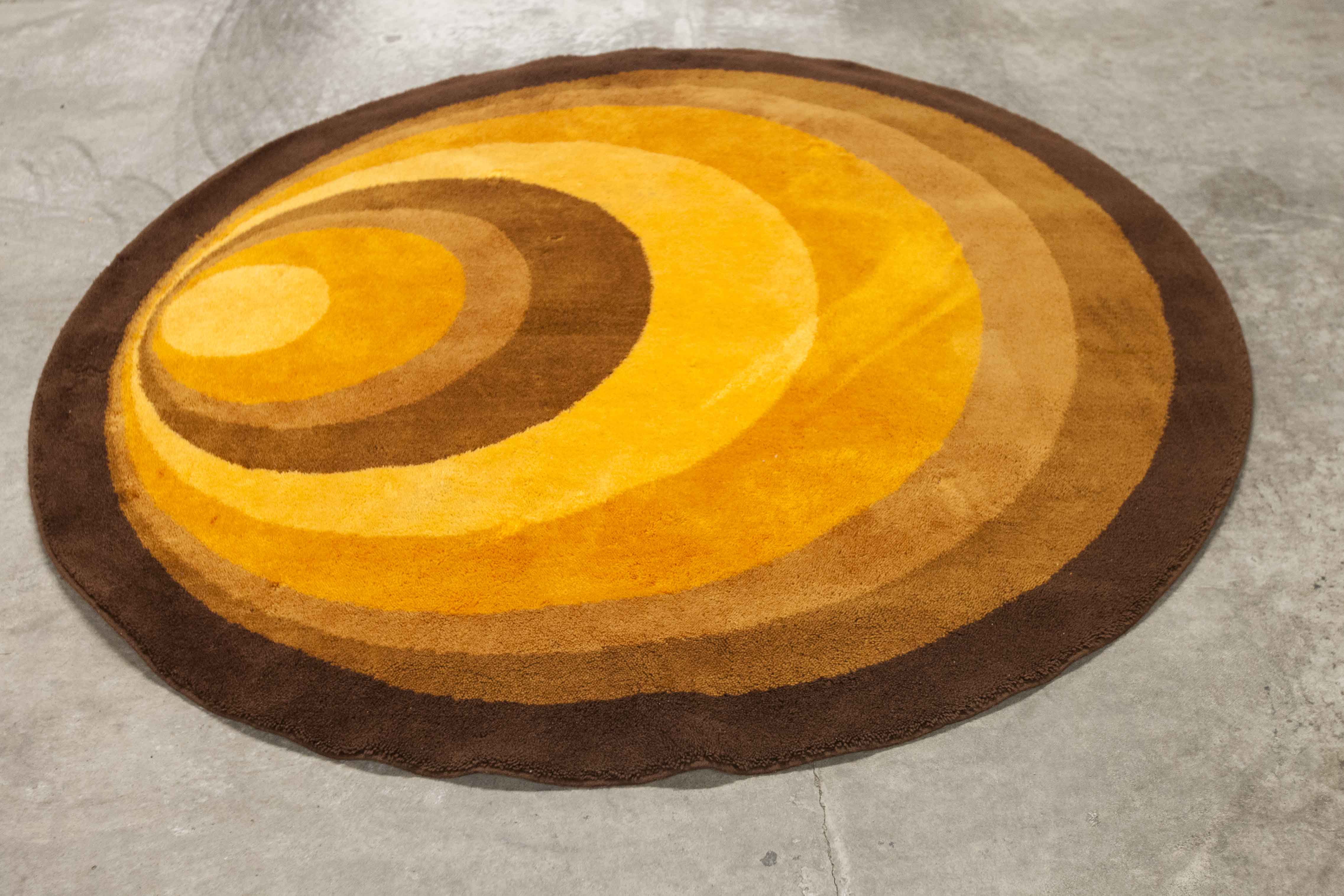 Round carpet 2m Scandinavian Schaeffler model "Atrium" synthetic from 1977