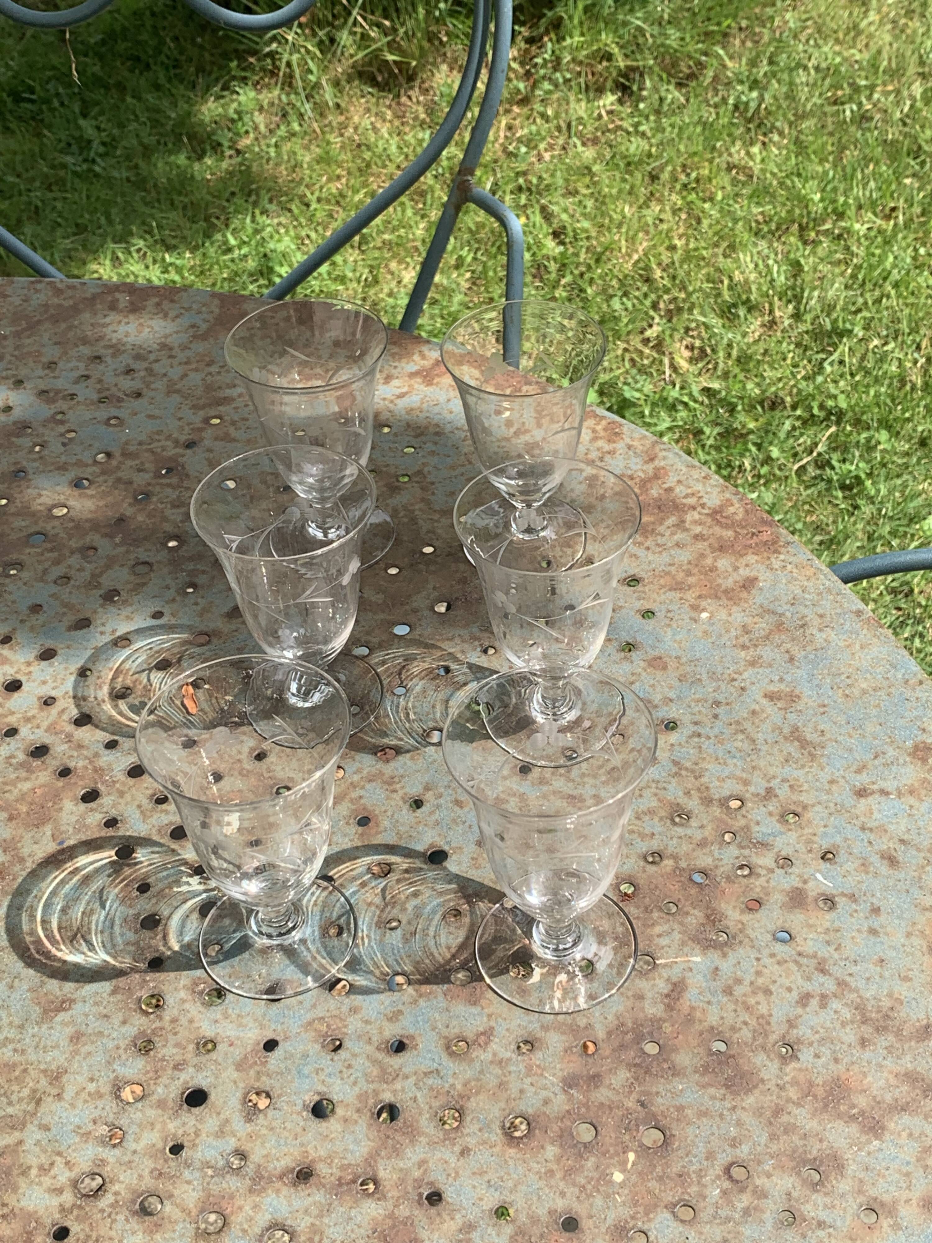 6 clear glass wine glasses with antique chiseled flower pattern