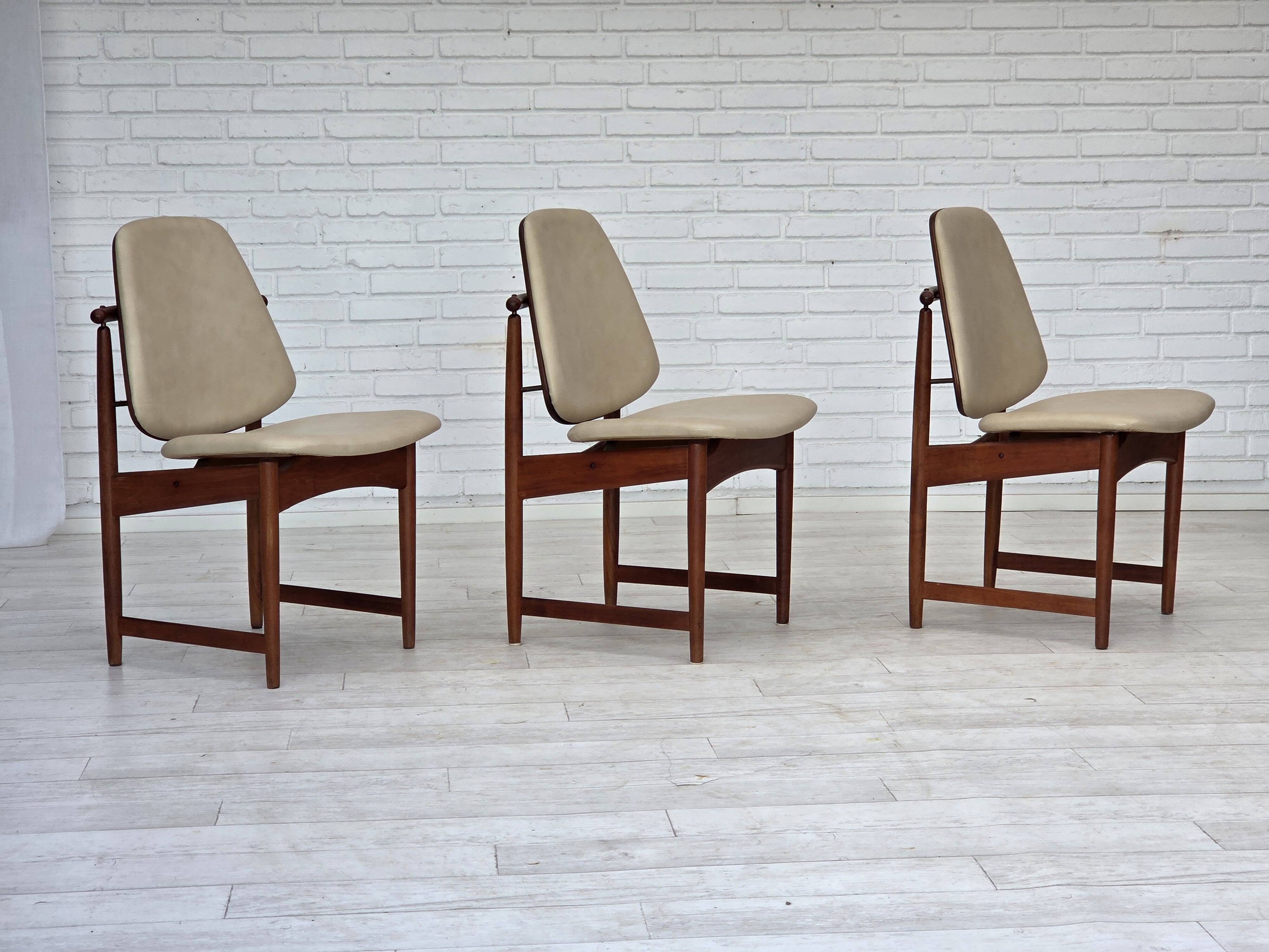 1960s, Danish design by Arne Vodder, set of 3 chairs, teak wood, furniture