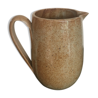 Sandstone pitcher