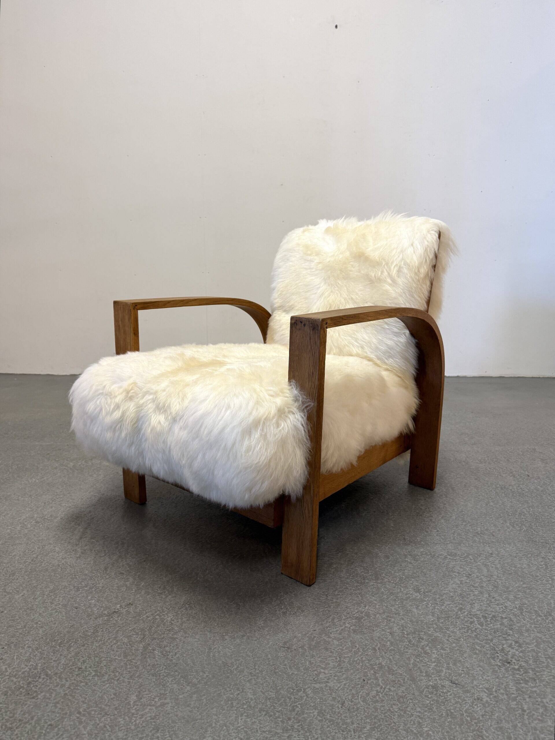 Fauteuils en peau de mouton Art Déco