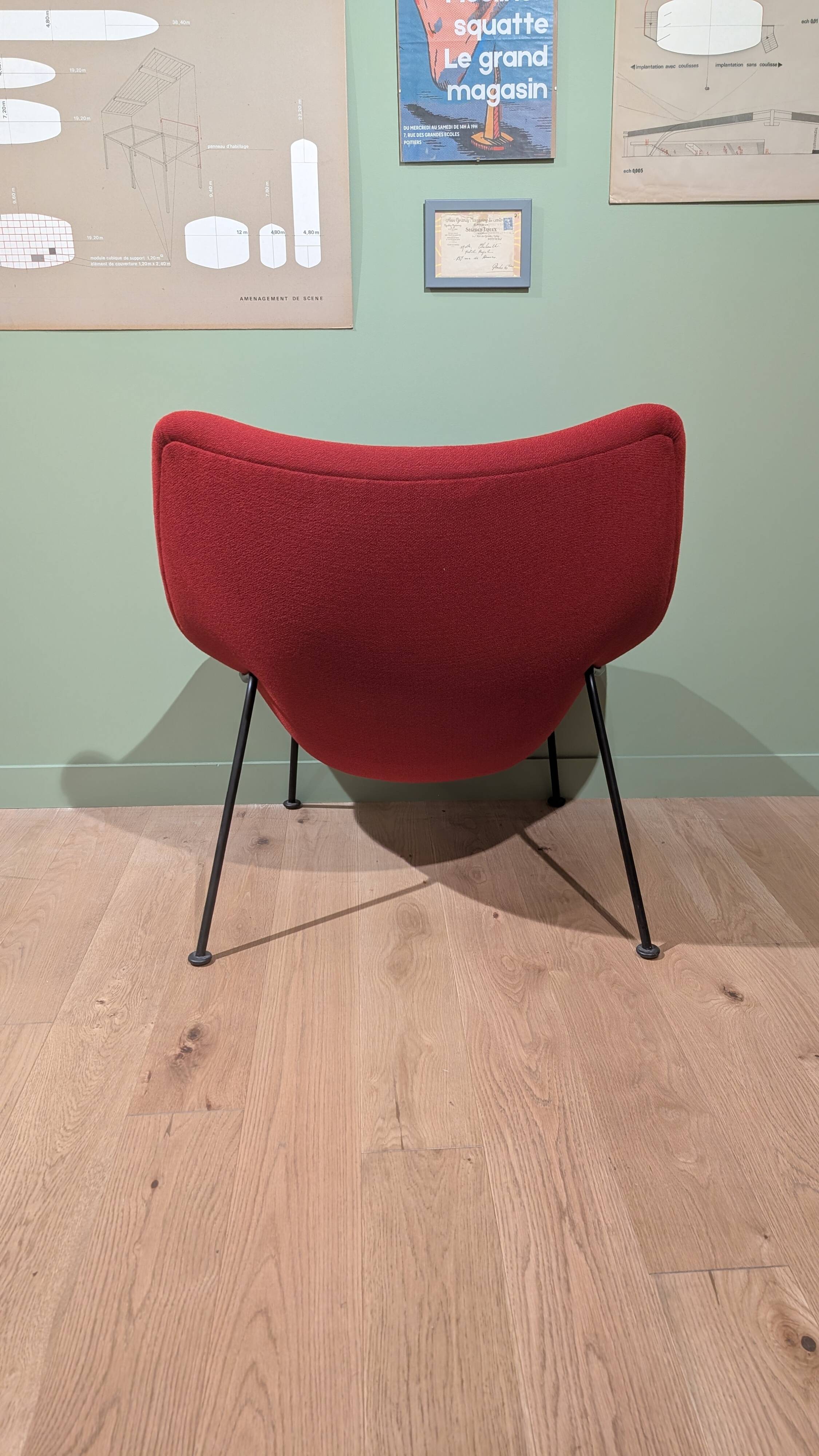 Red Oyster armchair - Pierre Paulin - Ligne Roset