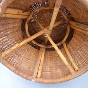 Table mushroom en rotin et verre