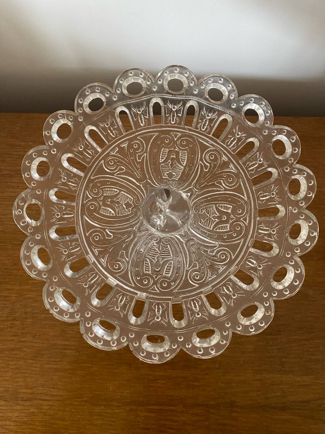 Antique pair of crystal cup drageoirs with tripod fish foot, 19th century vintage