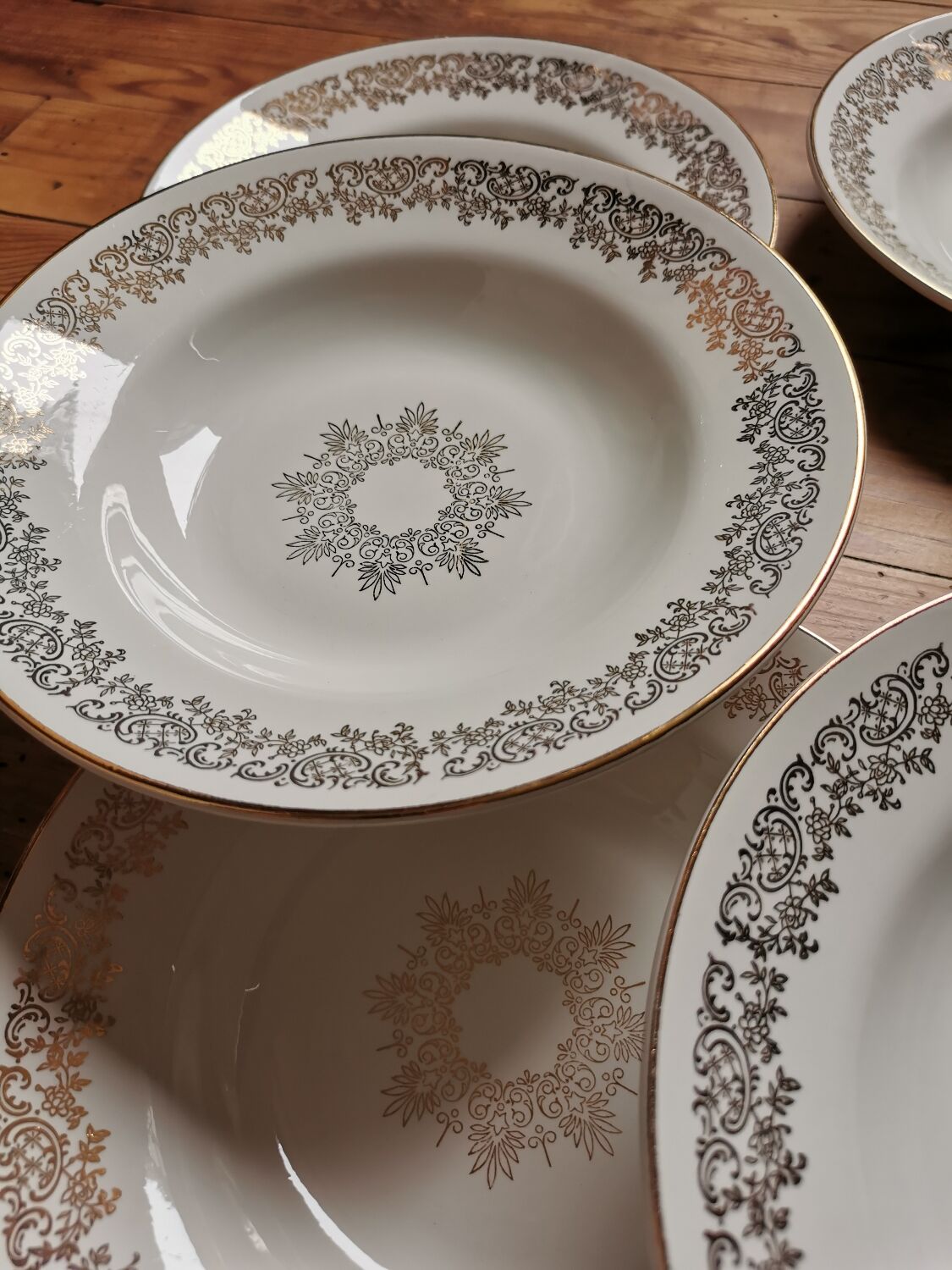 Vintage golden hollow plates