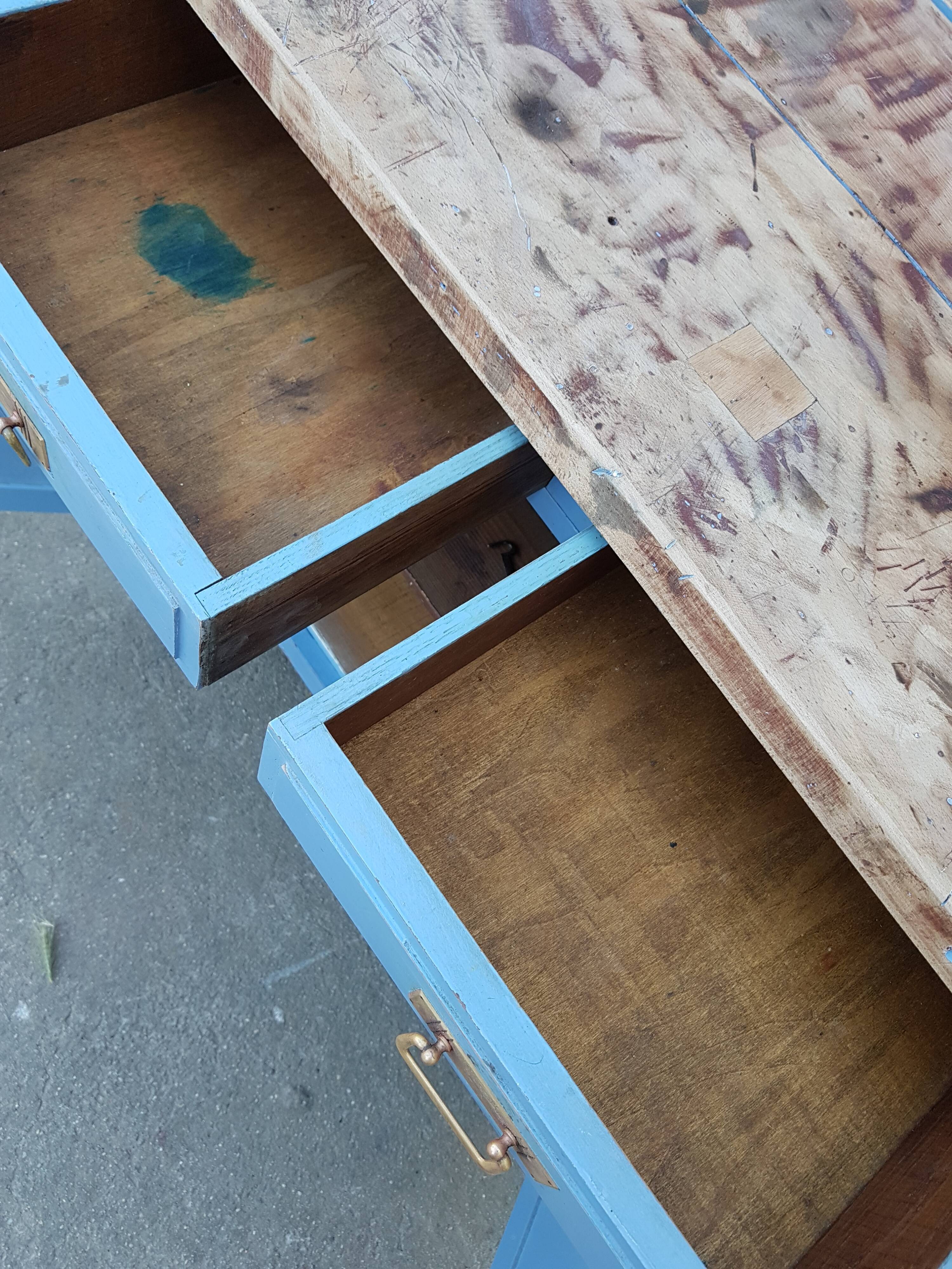 Former blue parisian buffet