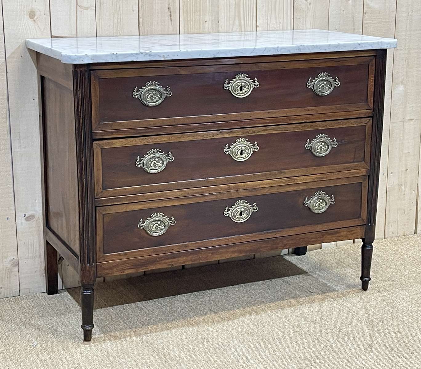 Louis XVI XIXth chest of drawers in mahogany and walnut and white marble top