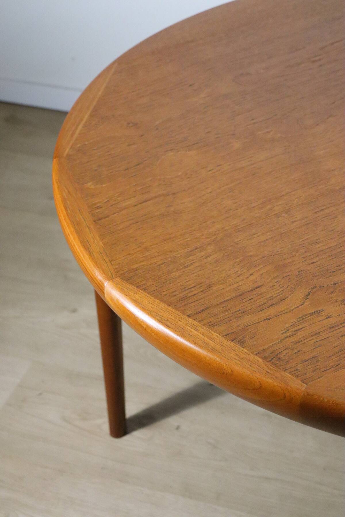 VV Mobler Spottrup Scandinavian extendable teak table, 1960