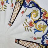 Old dish in polychrome earthenware from Desvres decorated from Rouen, signed, 34 cm