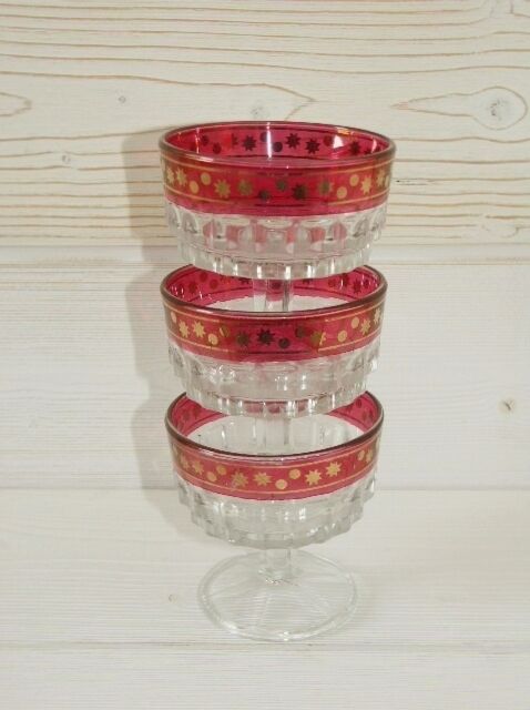 Lot of 3 vintage glass cups from the 50s