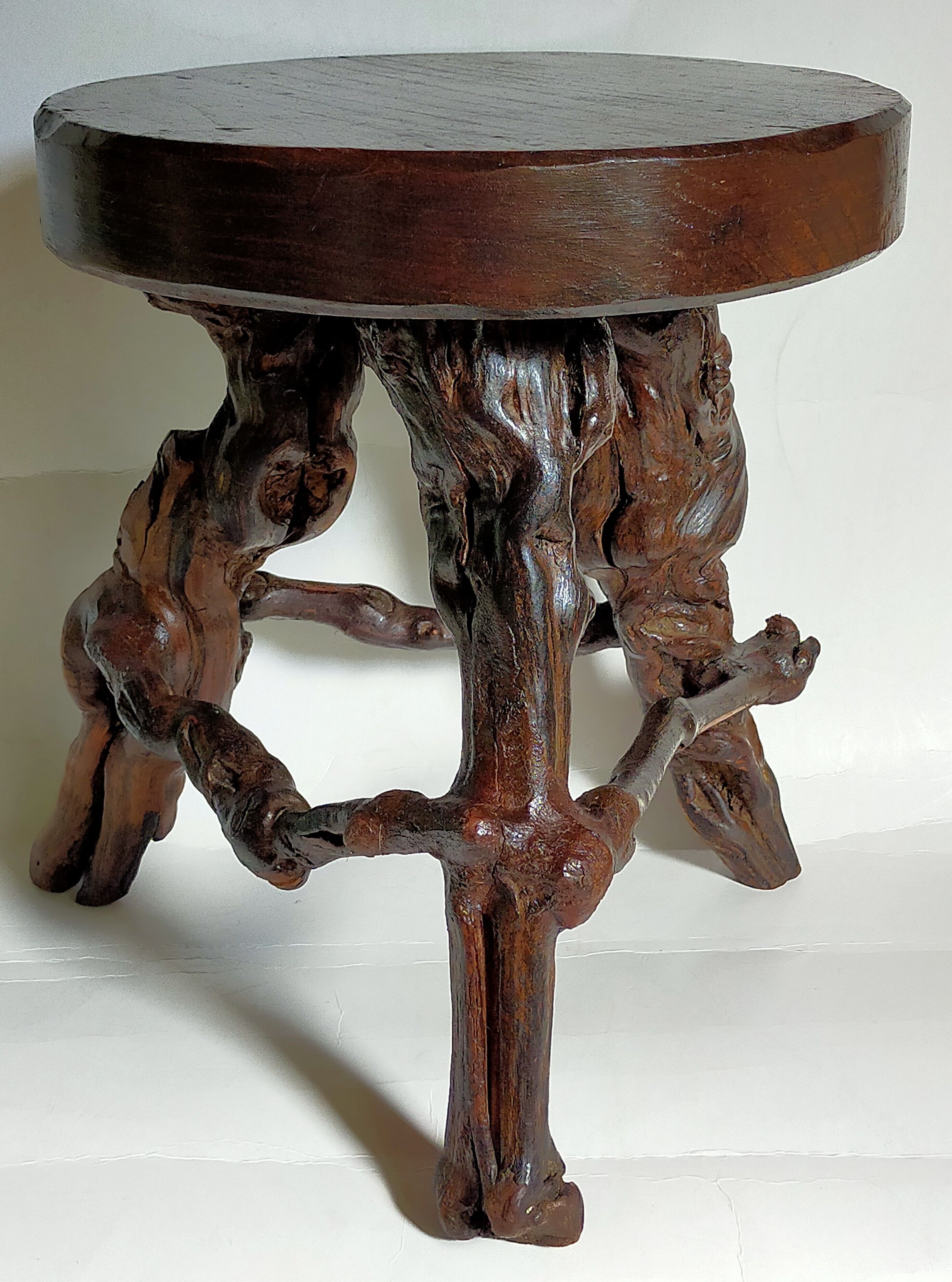 Tripod stool Art-popular vines, solid wood top