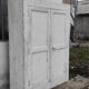 Ancienne armoire parisienne rustique patinée blanche en chêne et sapin