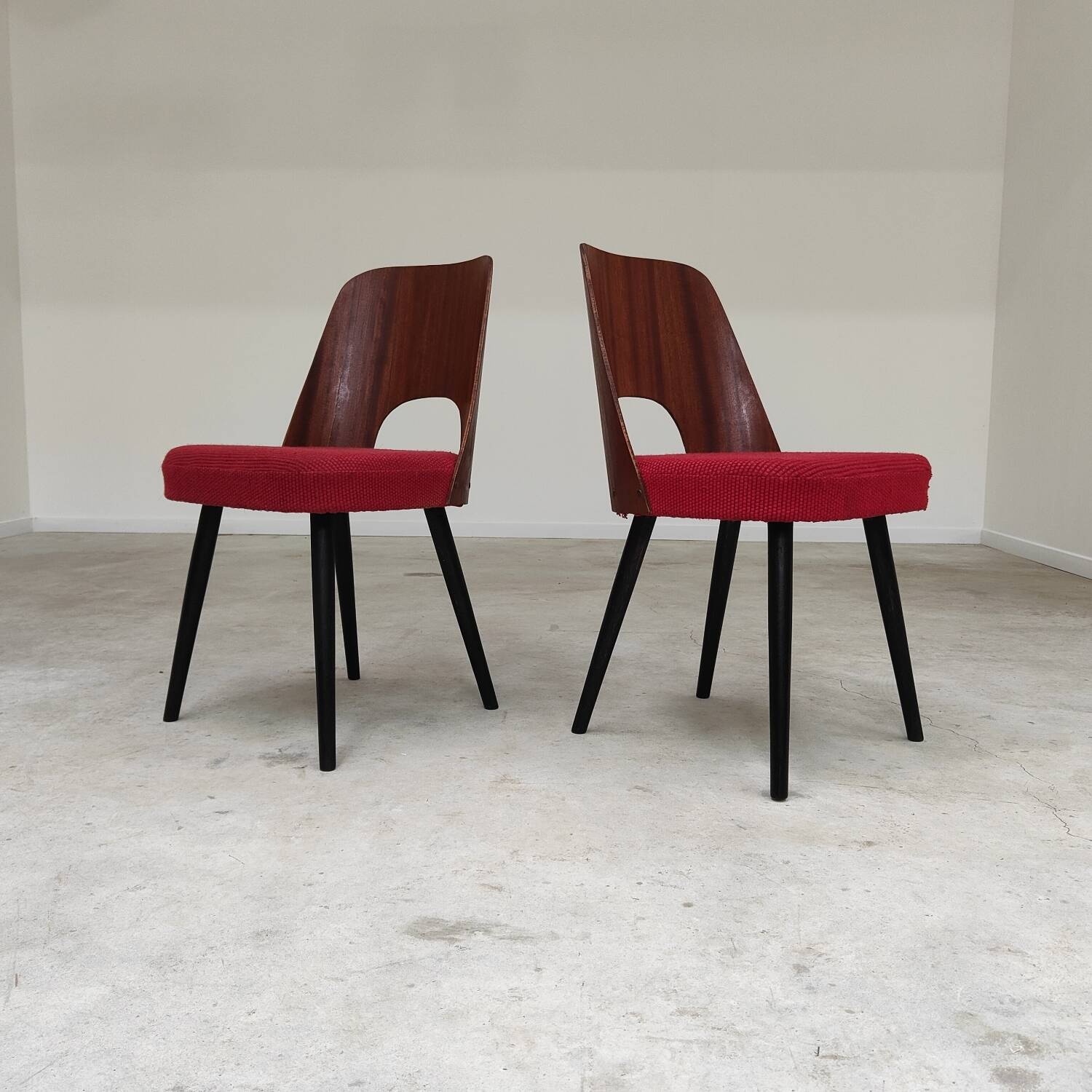 Pair of 515 -2 chairs by Oswald Haerdtl for Ton (Thonet) 1950