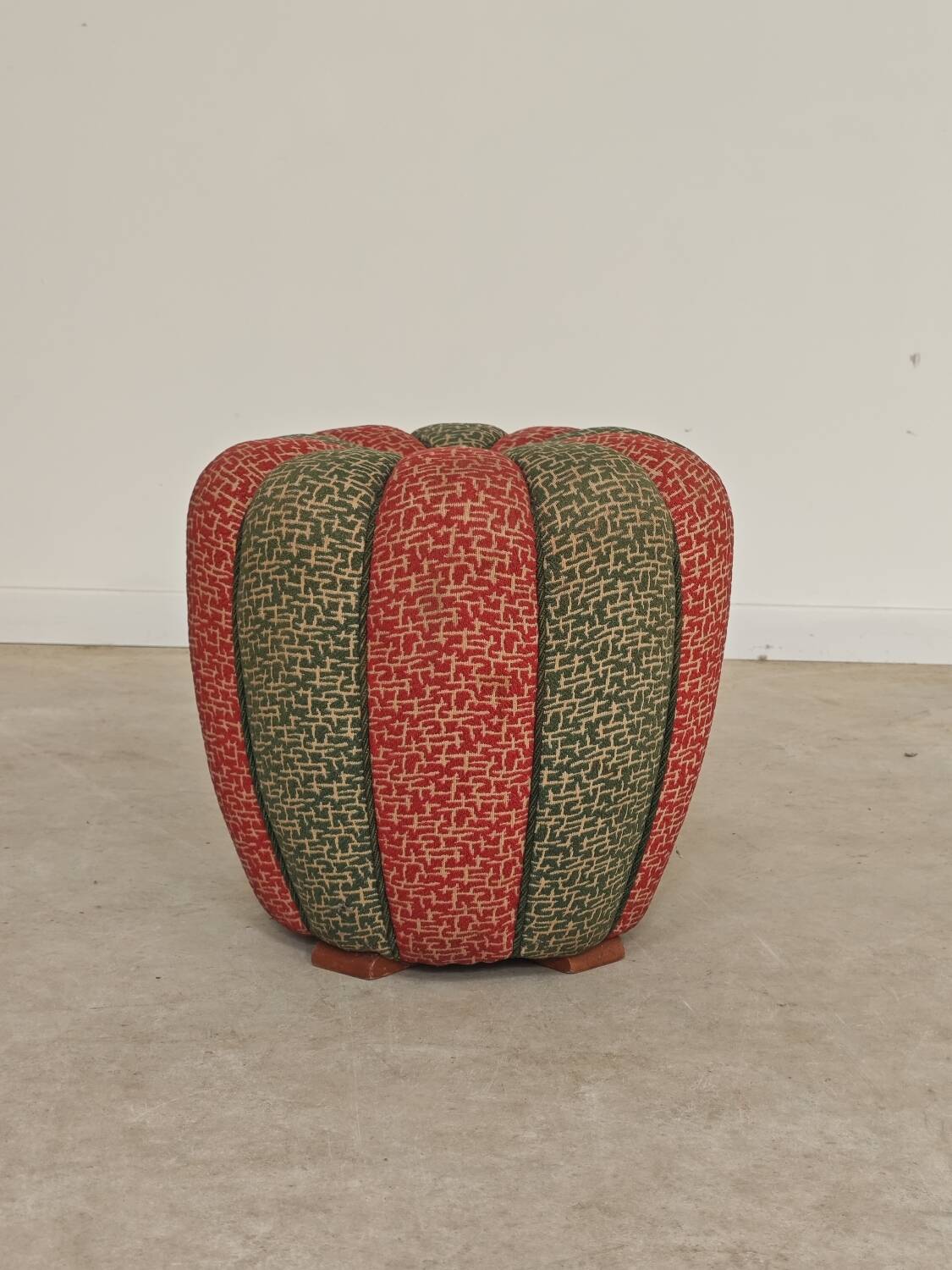 Stool, footrest, tulip pouf Jindrich Halabala Cesky Nabytek