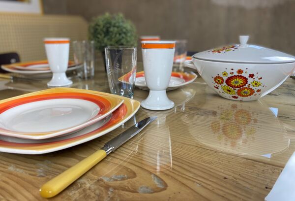 service table depareille -verrerie et porcelaine - 6 couverts -28 pièces